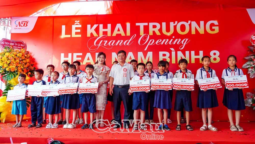 khai-truong-cua-hang-xe-gan-may-va-dich-vu-head-nam-binh-8-6
