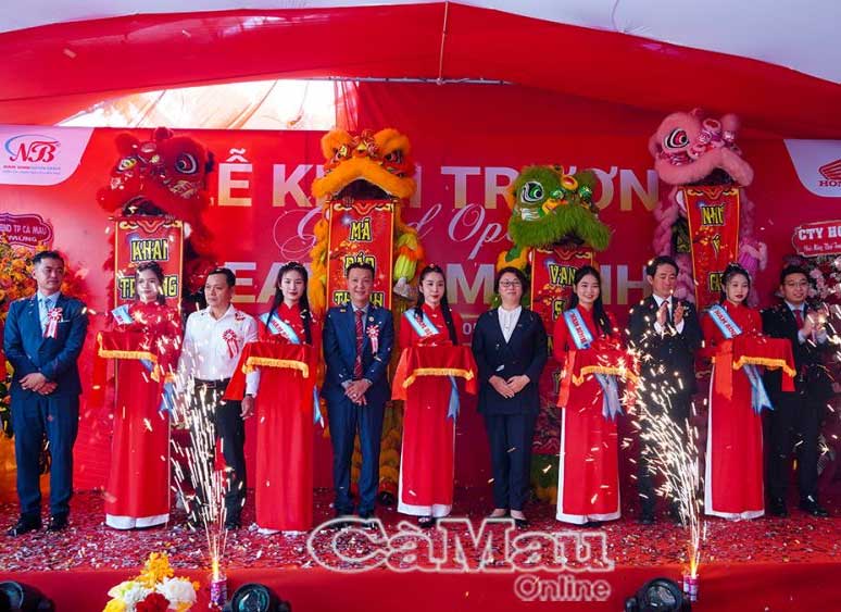 Khai trương Cửa hàng xe gắn máy và dịch vụ HEAD Nam Bình 8