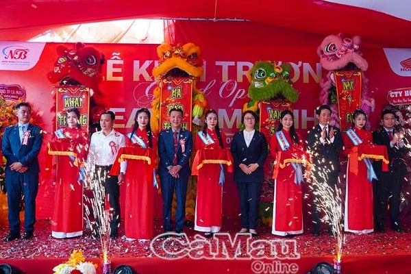 Khai trương Cửa hàng xe gắn máy và dịch vụ HEAD Nam Bình 8